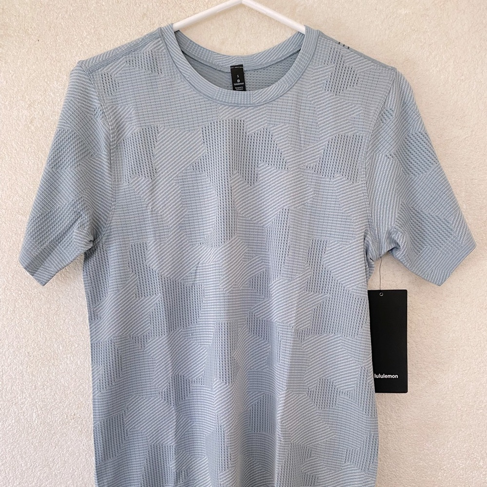Lululemon Metal Vent Breathe Short Sleeve Shirt S